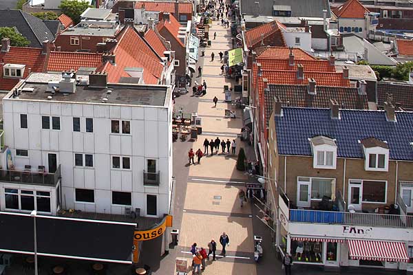 de Kerkstraat in Zandvoort